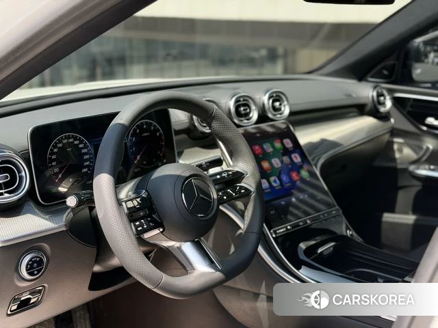 Mercedes-Benz C-class 2023 Белый из Китая