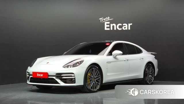 Porsche Panamera (971) 2023 Белый из Кореи