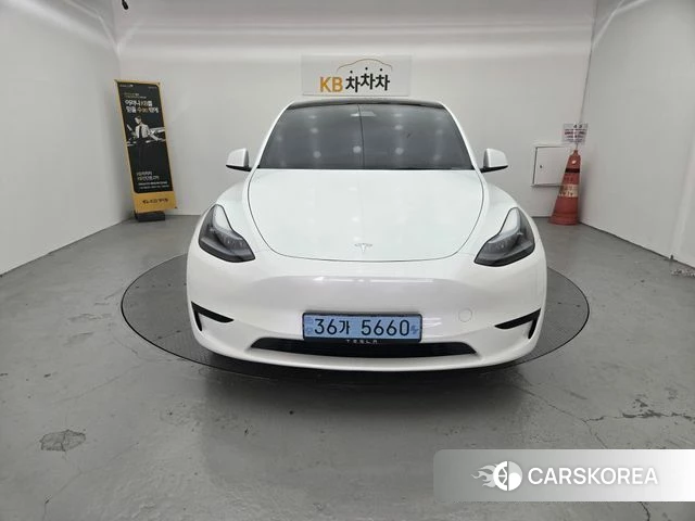 Tesla Model Y 2024 Белый из Кореи