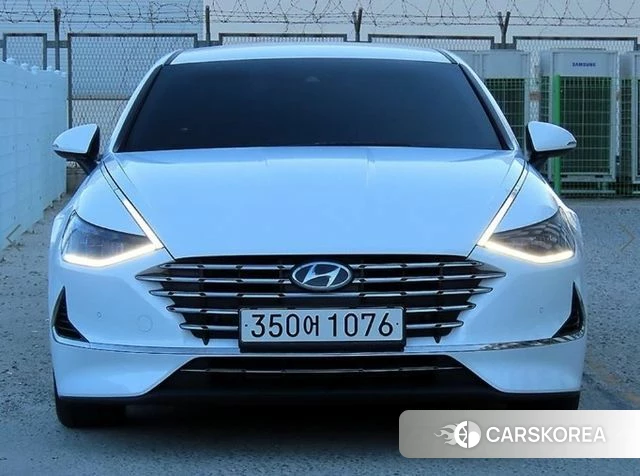 Hyundai Sonata Hybrid (DN8) 2021 Белый из Кореи