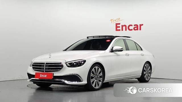 Mercedes-Benz E-Class W213 2021 Белый из Кореи