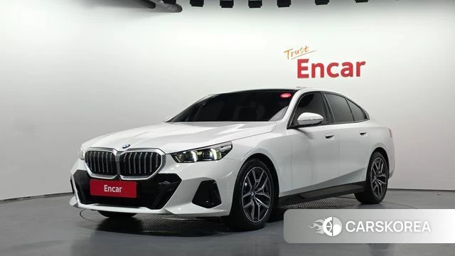 BMW 5 Series (G60) 2025 Белый из Кореи