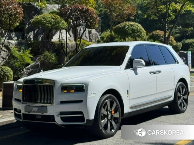 Rolls-Royce Cullinan 2024 Серебристо-серый из Кореи