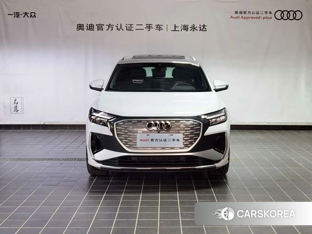 Audi Q4 2022 Белый из Китая