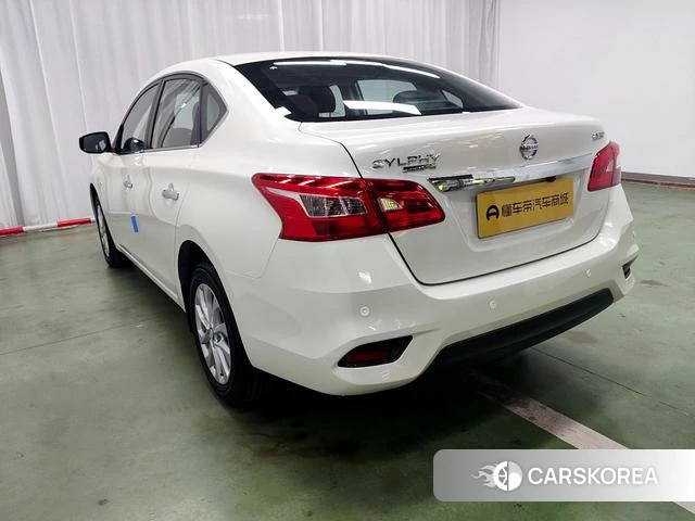 Nissan Sylphy 2025 Белый из Китая