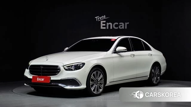 Mercedes-Benz E-Class W213 2022 Белый из Кореи