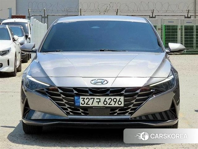 Hyundai Avante (CN7) 2021 Серебристо-серый из Кореи