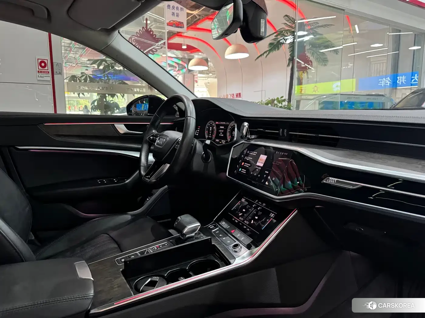 Audi A6L 2022 Черный из Китая