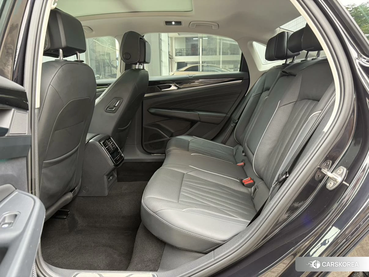 Volkswagen Passat 2021 Черный из Китая