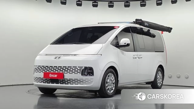 Hyundai Staria 2022 Белый из Кореи