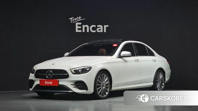 Mercedes-Benz E-Class W213 2021 Белый из Кореи