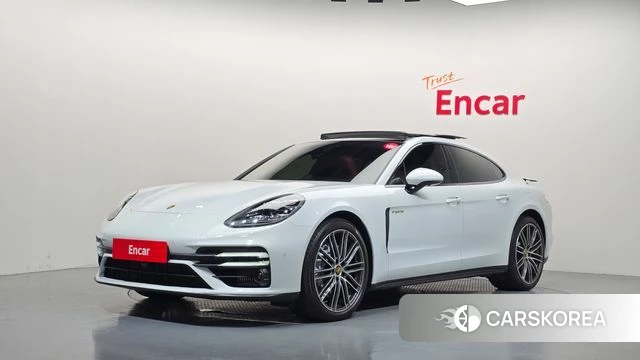 Porsche Panamera (971) 2024 Белый из Кореи