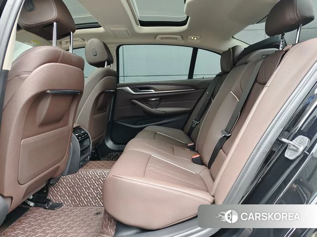 BMW 5 series PHEV 2022 Черный из Китая