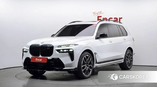 BMW X7 (G07) 2025 Белый из Кореи