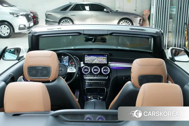 Mercedes-Benz C-Class W205 2019 Белый из Кореи