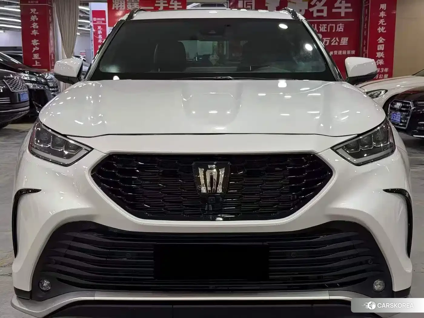 Toyota Crown 2025 Белый из Китая