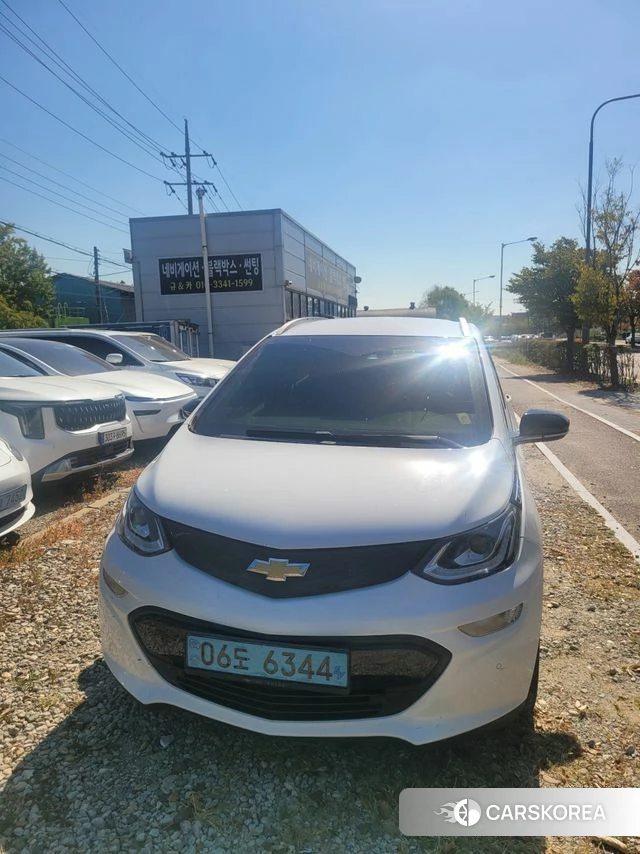 Chevrolet (GM Daewoo) Bolt EV 2018 Белый из Кореи