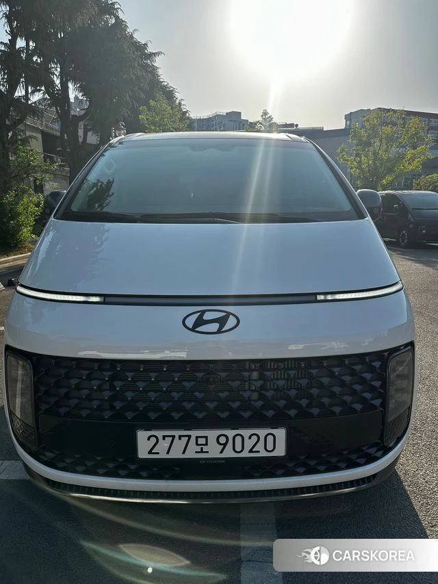 Hyundai Staria 2025 Белый из Кореи