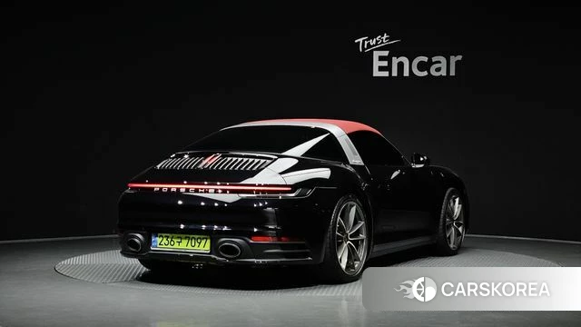 Porsche 911(992) 2024 Черный из Кореи