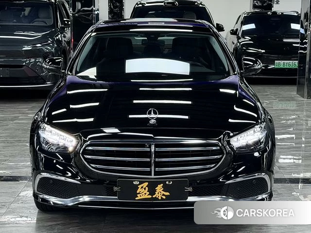 Mercedes-Benz E-Class 2022 Черный из Китая