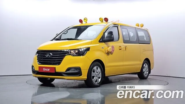 Hyundai The New Grand Starex 2019 Желтый из Кореи