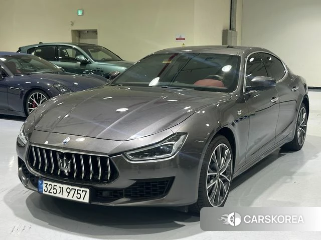 Maserati Ghibli 2023 Серый из Кореи
