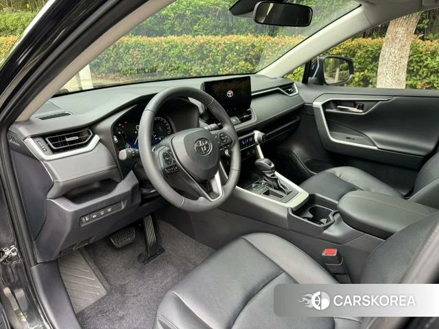 Toyota RAV4 2024 Черный из Китая