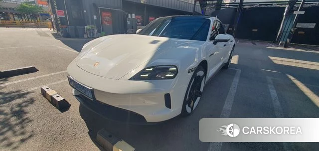 Porsche Taycan 2025 Белый из Кореи