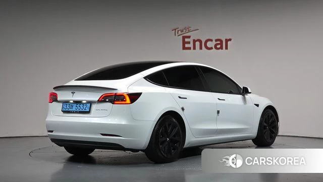 Tesla Model 3 2022 Белый из Кореи