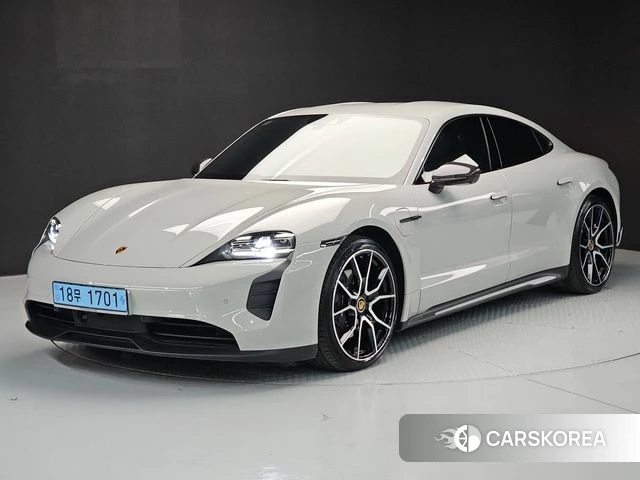 Porsche Taycan 2023 Светло-серебряный цвет из Кореи