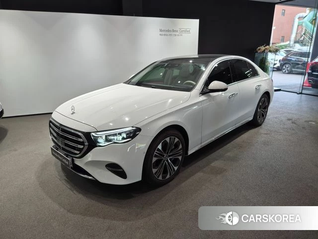 Mercedes-Benz E-Class W214 2026 Белый из Кореи