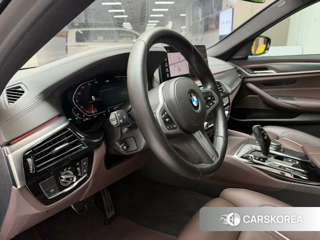 BMW 5 series 2021 Черный из Китая