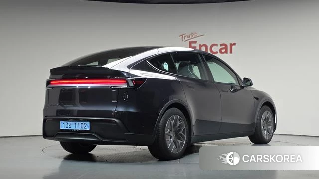 Tesla Model Y 2026 Серый из Кореи