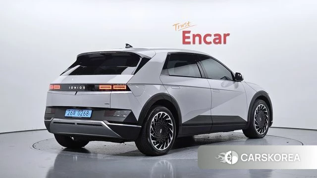 Hyundai Ionic 5 2022 Серебристо-серый из Кореи