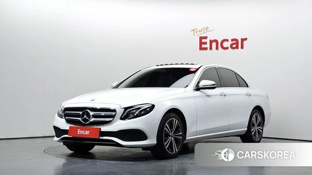 Mercedes-Benz E-Class W213 2020 Белый из Кореи
