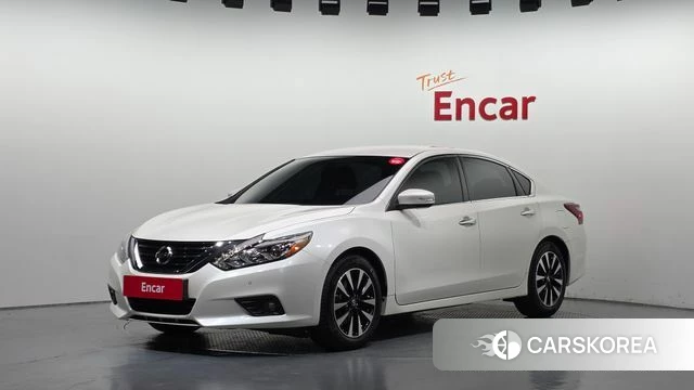 Nissan Altima 2018 Белый из Кореи