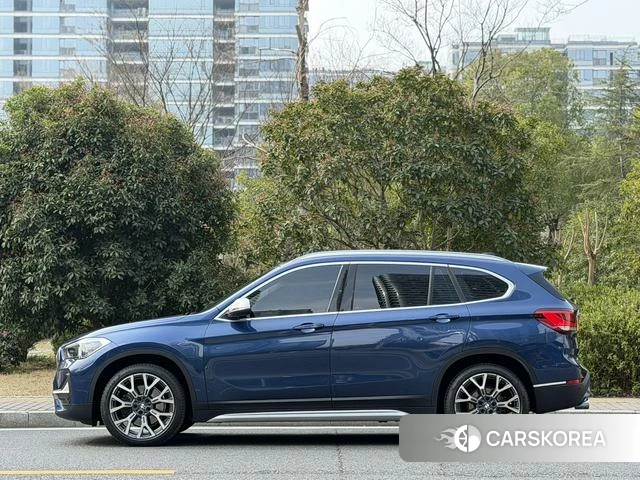 BMW X1 2021 Синий из Китая