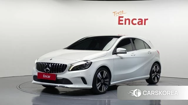 Mercedes-Benz A-Class W176 2018 Белый из Кореи
