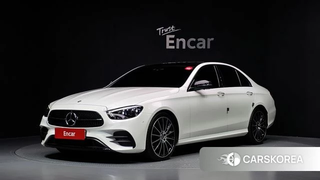 Mercedes-Benz E-Class W213 2023 Белый из Кореи