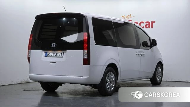 Hyundai Staria 2024 Белый из Кореи