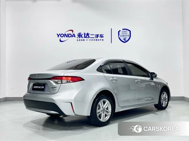 Toyota Levin 2020 Серебристо-серый из Китая