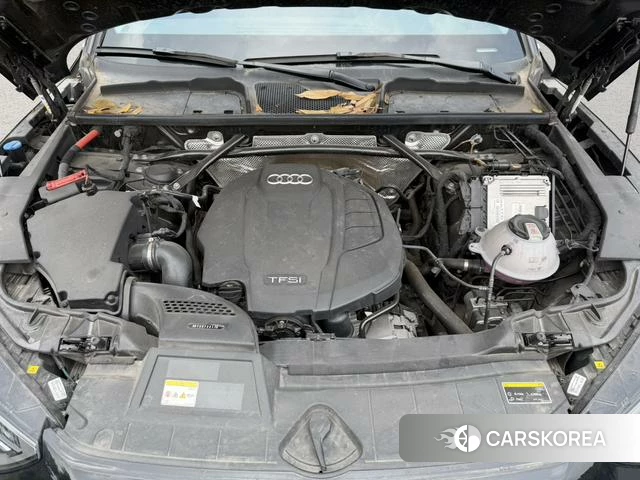 Audi Q5L 2023 Черный из Китая
