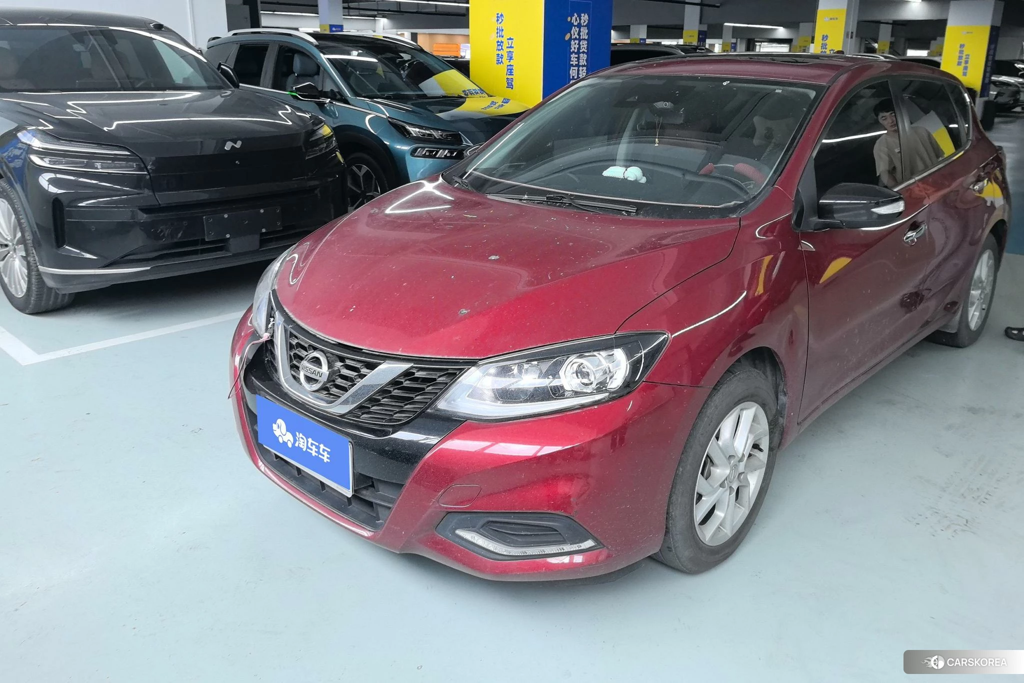 Nissan Tiida 2020 Красный из Китая