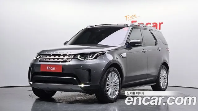 Land Rover Discovery 5 2019 Серый из Кореи