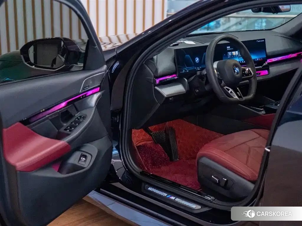 BMW 5 series 2026 Черный из Китая