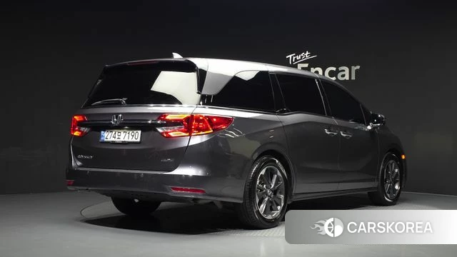 Honda Odyssey 2021 Серый из Кореи
