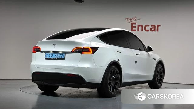 Tesla Model Y 2021 Белый из Кореи