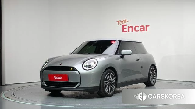 Mini Cooper Electric 4th Generation 2024 Серебристо-серый из Кореи