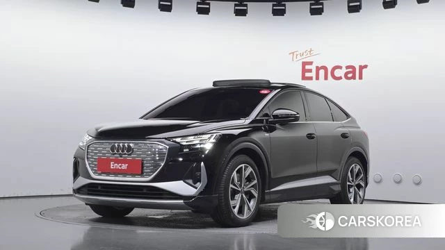Audi Q4 e-Tron (F4) 2022 Черный из Кореи