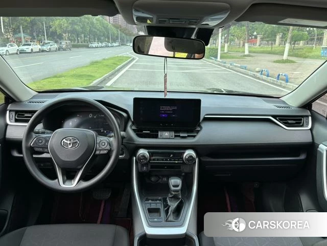Toyota RAV4 2023 Черный из Китая